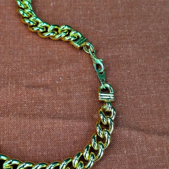 Cuban Chain Necklace With Sailor Clasp 24 K Gold Filled  Unisex! - Picture 11 of 11